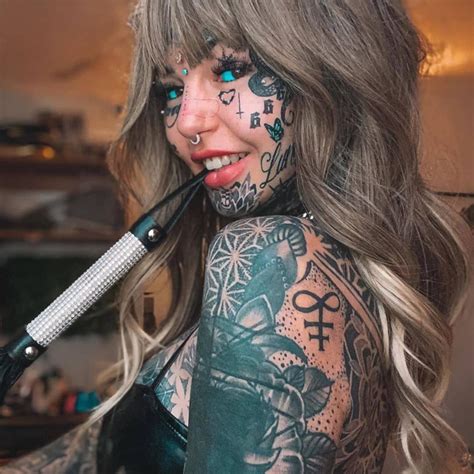 Amber Luke on how tattoos changes her life, boosted OnlyFans。